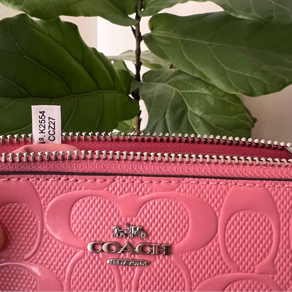 NWT Coach! Nolita 19
In Signature Leather With Heart Charm - Picture 10 of 10